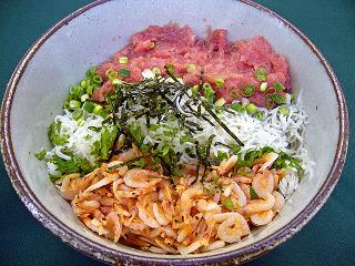 三色丼1.JPG 三色丼1.JPG