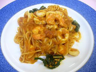ヤリイカとエビのクリームパスタ.JPG ヤリイカとエビのクリームパスタ.JPG