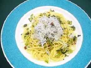 釜揚げしらすと野沢菜のペペロンチーノ.jpg 釜揚げしらすと野沢菜のペペロンチーノ.jpg