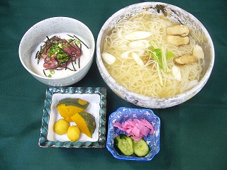 松茸にゅう麺とミニすきみとろろ丼.jpg