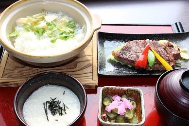 甲州牛と土鍋とろろ御飯2.JPG 甲州牛と土鍋とろろ御飯2.JPG